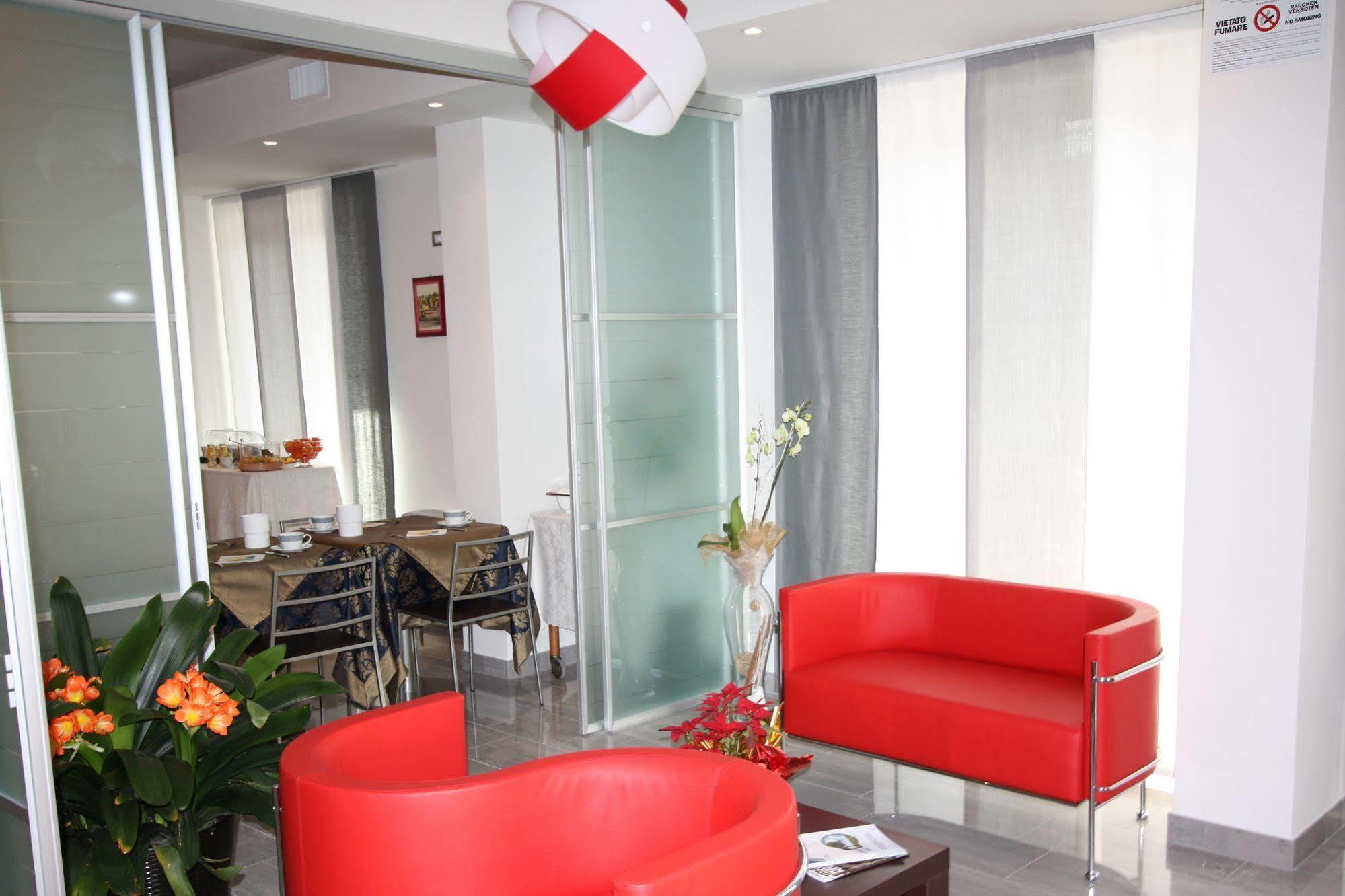 Hotel Garni Corallo Torbole Sul Garda Екстер'єр фото